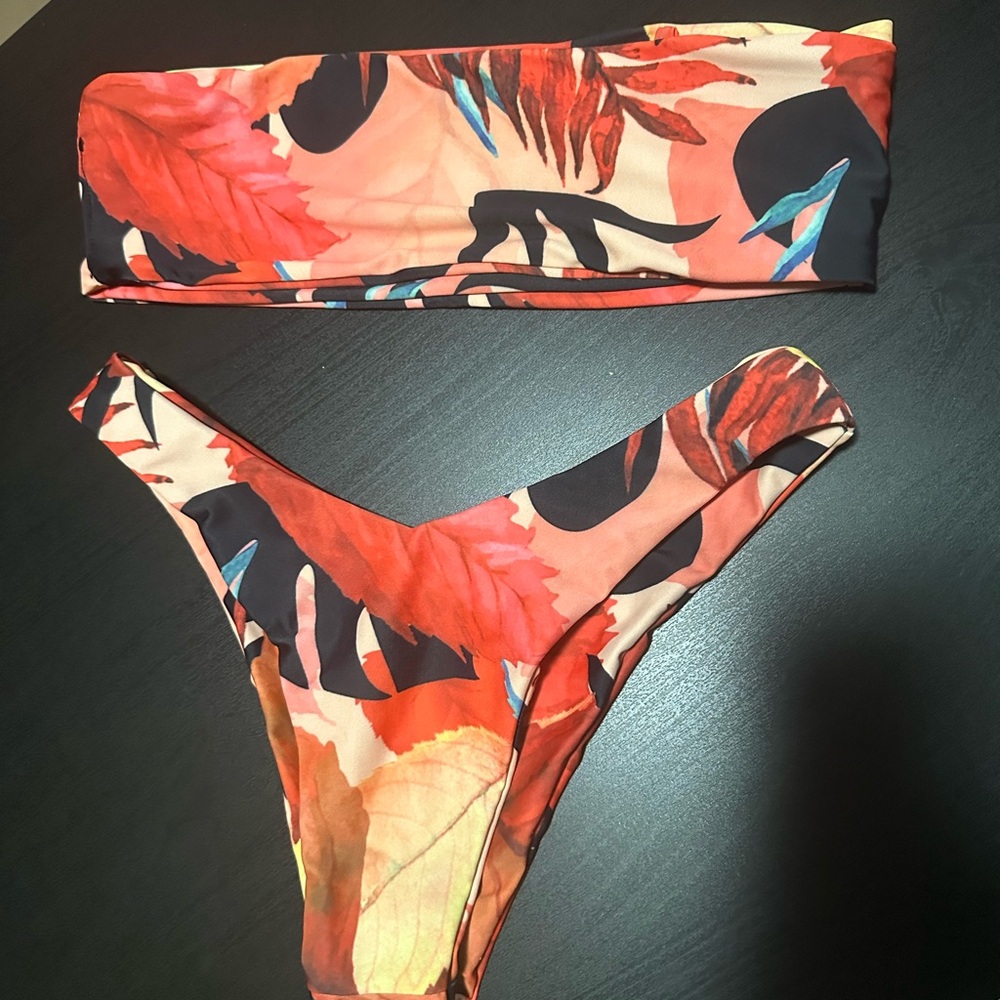 Leaf Print Bikini Set